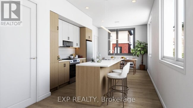 Building Photo - 255 Castor St