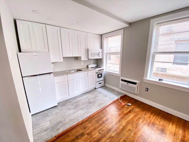 Foto del edificio - 3411 Spring Garden St