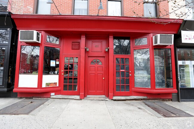 Foto del edificio - 449-451 Court St