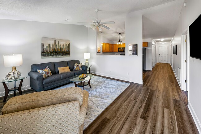 Foto del edificio - 3721 Willow Falls Way