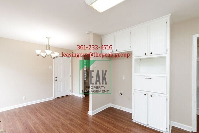 Building Photo - Home For Rent In Corpus Christi