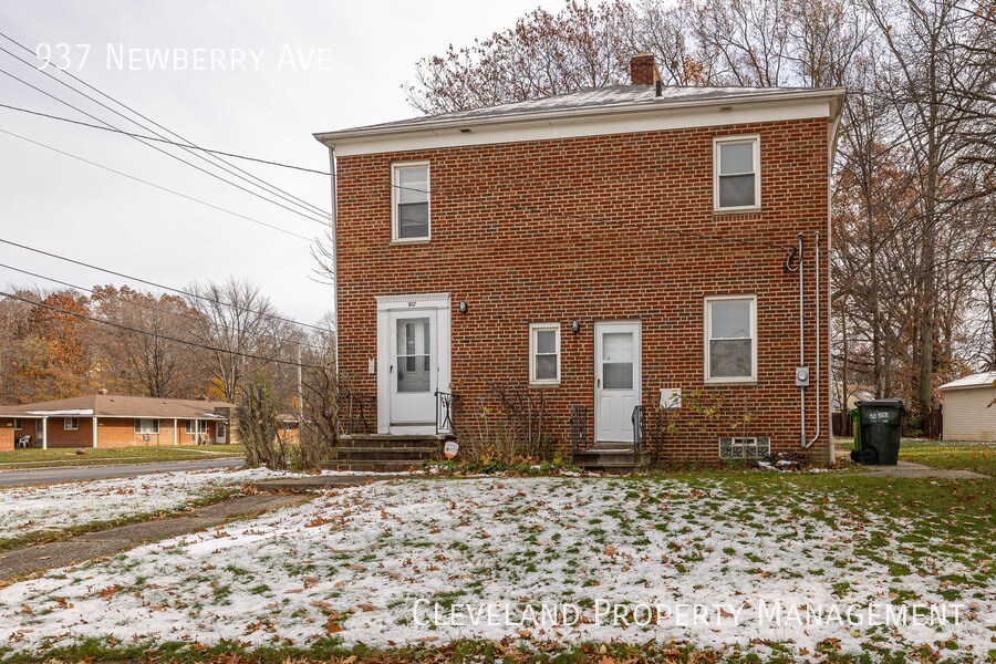 Primary Photo - Brick Side by Side Colonial