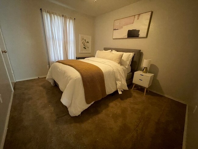 Foto del edificio - 1605 Benttree Dr