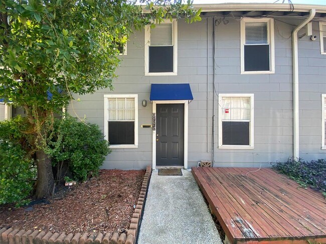 Building Photo - 1005 Bartlett St