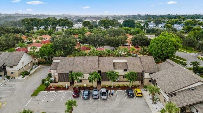 Foto del edificio - 1665 Cabot Ln