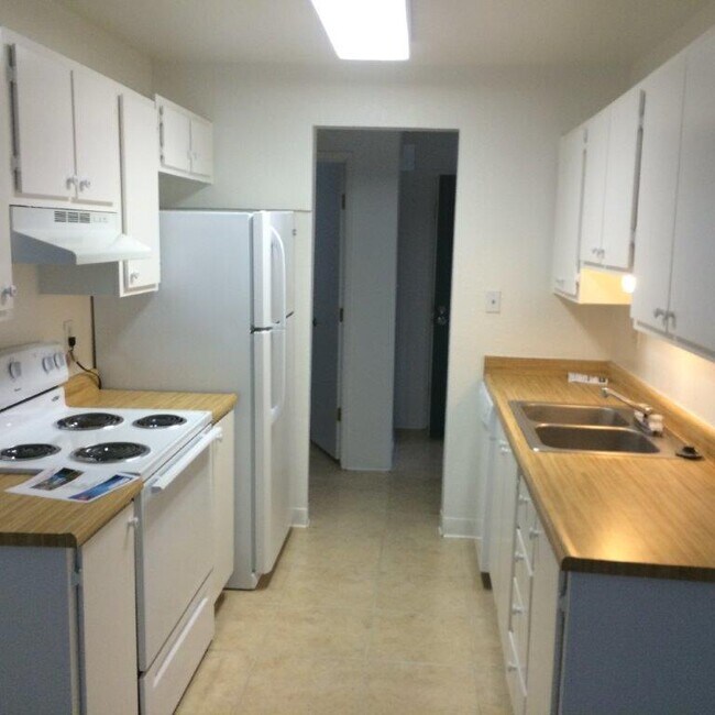 Foto del edificio - 3948 Clear Acre Ln