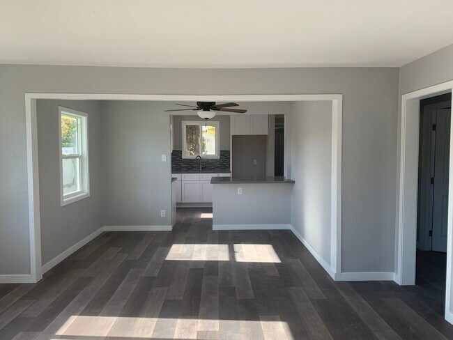 Living room and Dining Room from front door - 428 Hamilton St