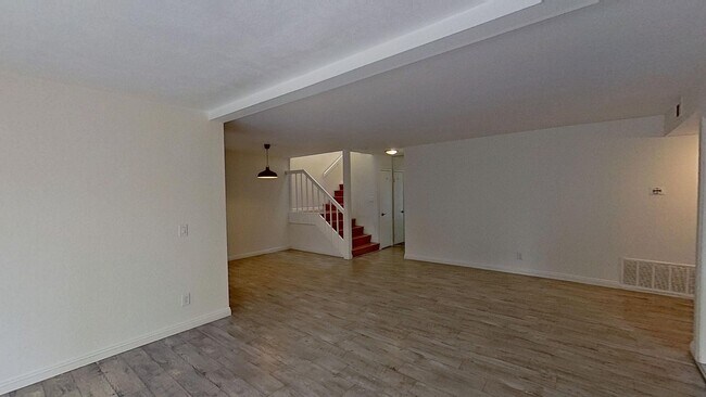 Foto del edificio - 902 Van Ness Ct
