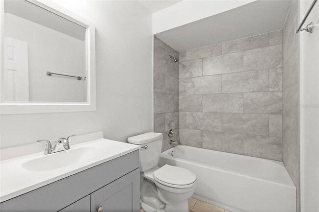 Private Bathroom - 11604 Shilpa Ct