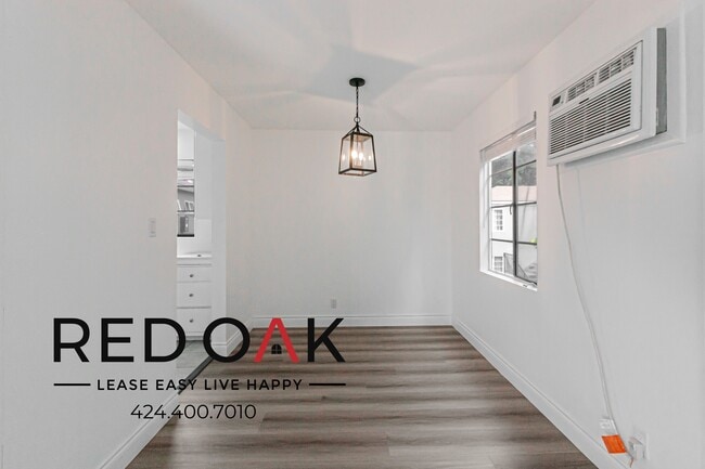 Foto del edificio - 609 W Foothill Blvd