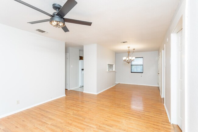 Building Photo - 1507 30th St