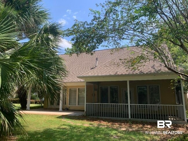Building Photo - 30793 Pine Ct