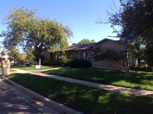 Primary Photo - 2100 S Alpine Ave