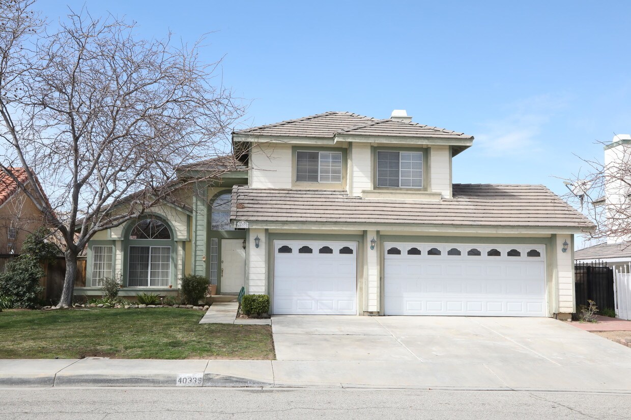 40335 Heathrow Dr, Palmdale, CA 93551 House Rental in Palmdale, CA