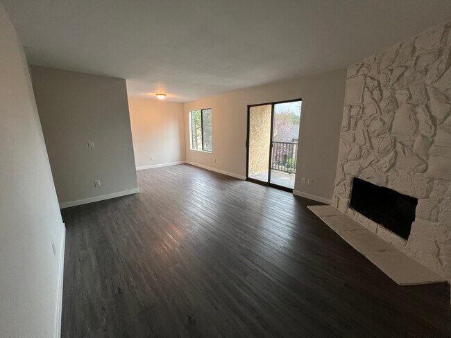 Living Dining Room - 12611 NE 145th Pl