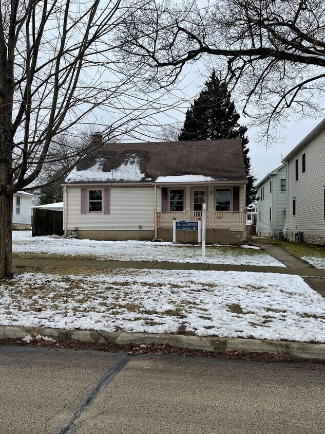 Foto principal - 609 S Main St