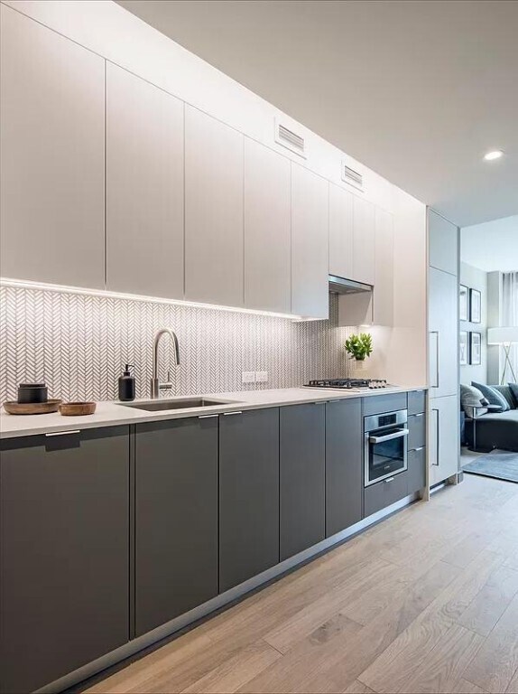 Foto del edificio - 101 W 24th St