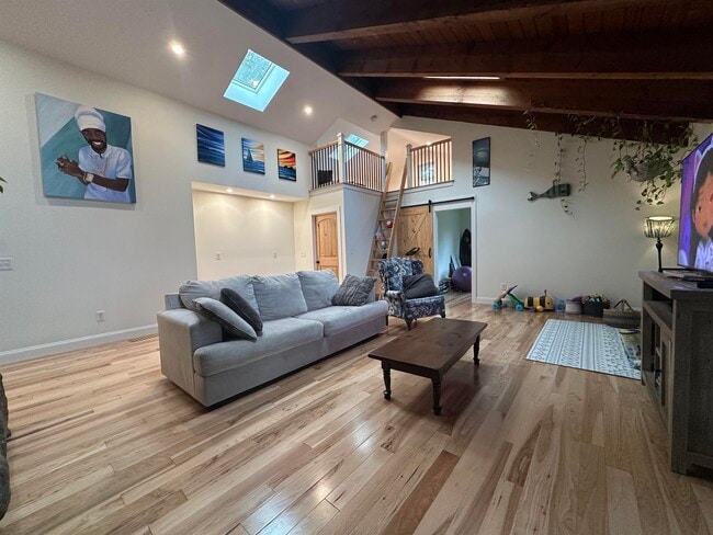 Building Photo - 38 Brimmer Ln