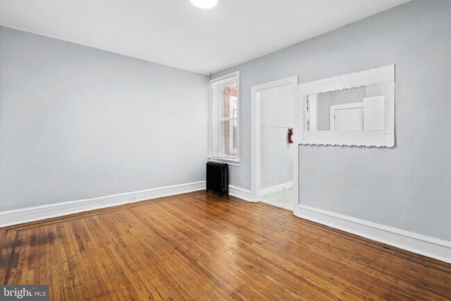 Foto del edificio - 4922 N 7th St