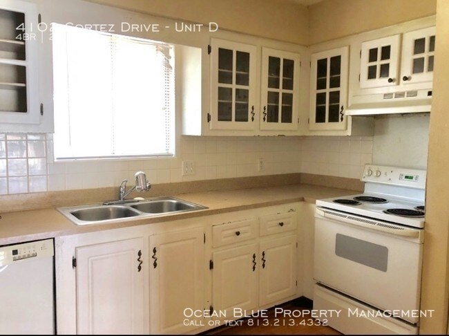 Building Photo - 4102 Cortez Dr