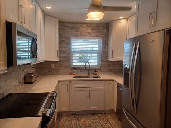 Foto del edificio - 1206 SE 46th St