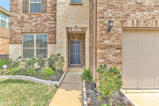 Building Photo - 15730 Summer Maple Trail
