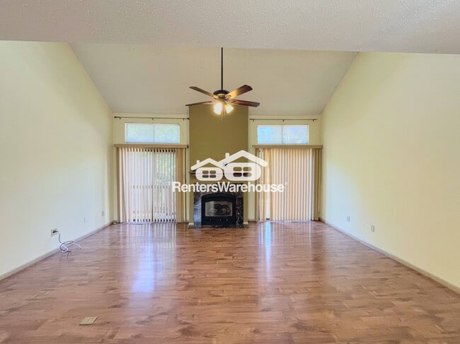 Building Photo - 3961 Aeries Way
