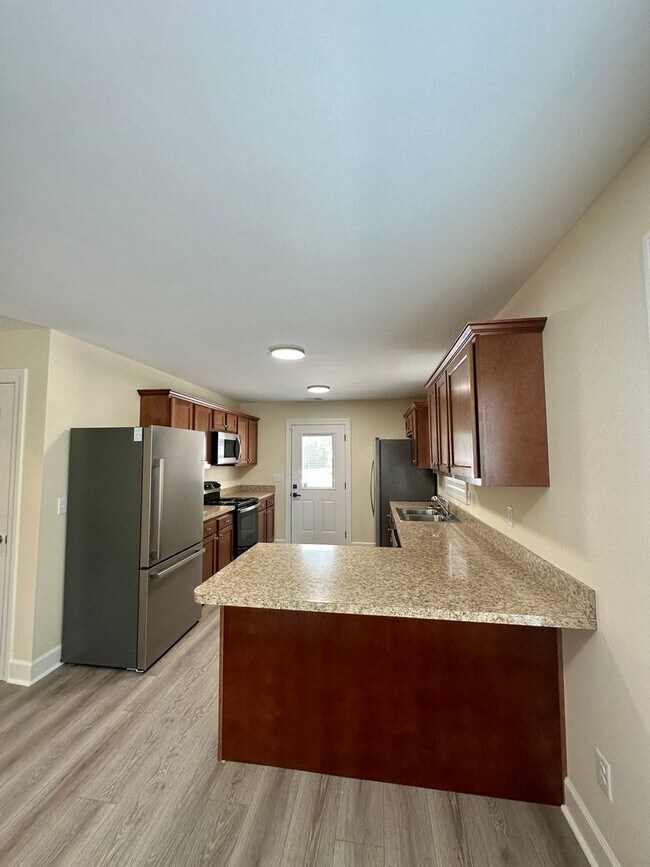 Building Photo - SPACIOUS NEWLY BUILT HOME
