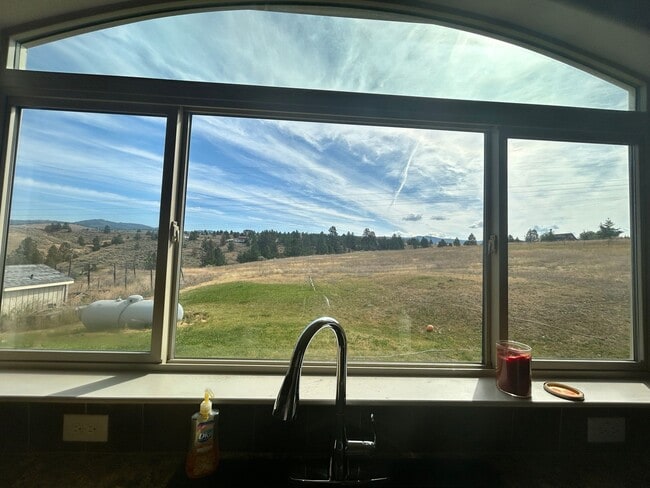 Building Photo - 3 Bed, 2 Bath Home on 5 Acres – Florence, ...