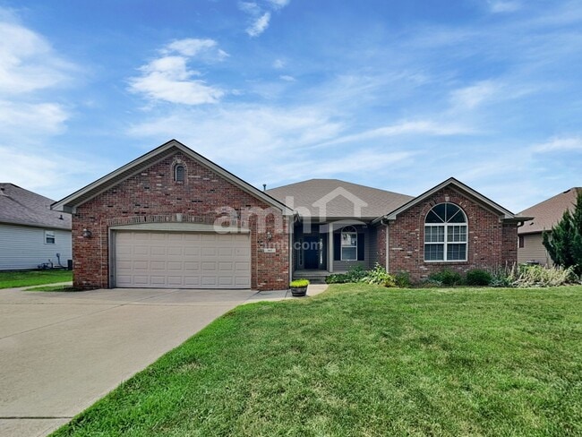 Building Photo - 863 Orion Dr