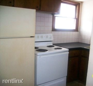 Building Photo - 2 br, 1 bath  - 1432 W State St