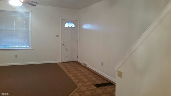 Foto del edificio - 319 S 1st Ave