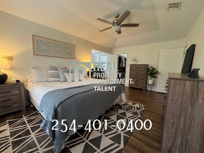 Building Photo - 117 Moses Manor Dr