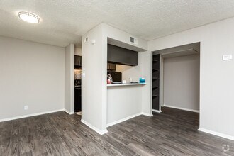 1BR, 1BA - 634SF DESIGNER  Dining Room & Kitchen - Acadia on the Lake