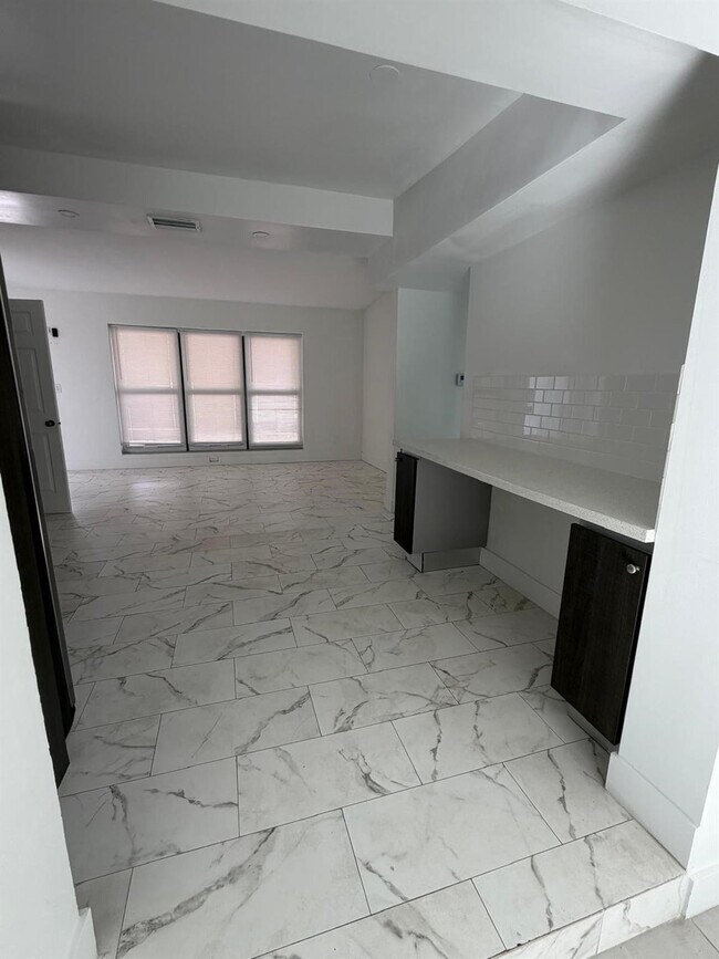 Foto del edificio - 4160 NE 15th Ave