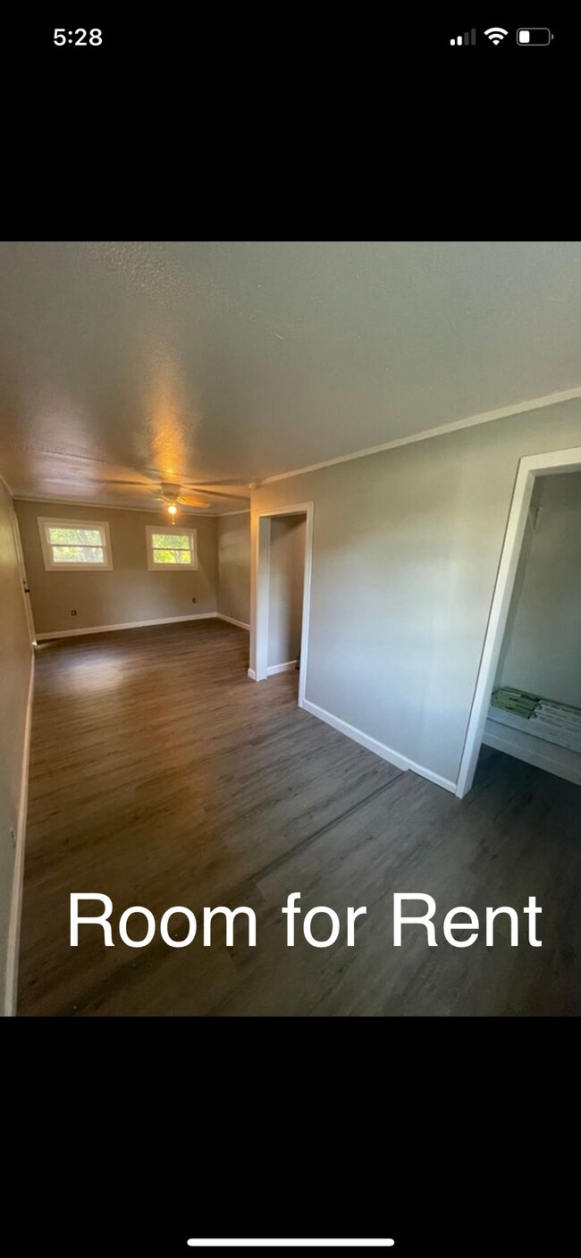 Foto del edificio - 316 Holiday Dr