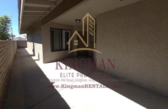 Building Photo - K-1084