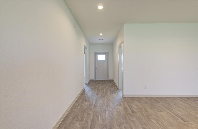 Foto del edificio - 7322 Marina Hts Wy