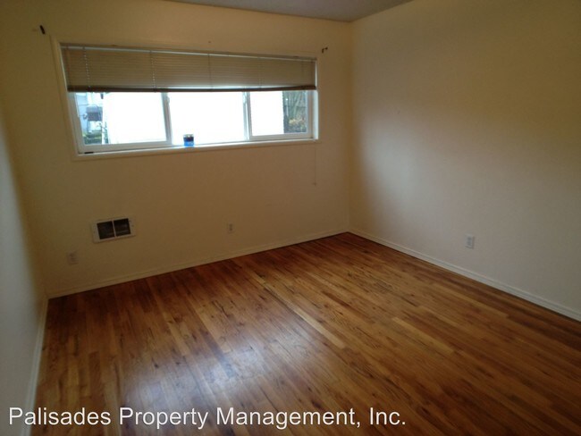 Building Photo - 5509 NE 29th Ave