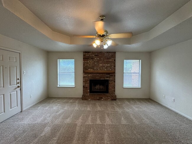 Building Photo - 208 W Blancas Dr