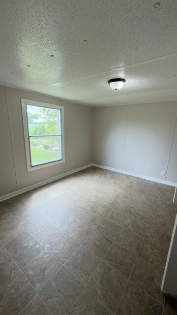 Foto del edificio - 5742 Stone Whitley Rd