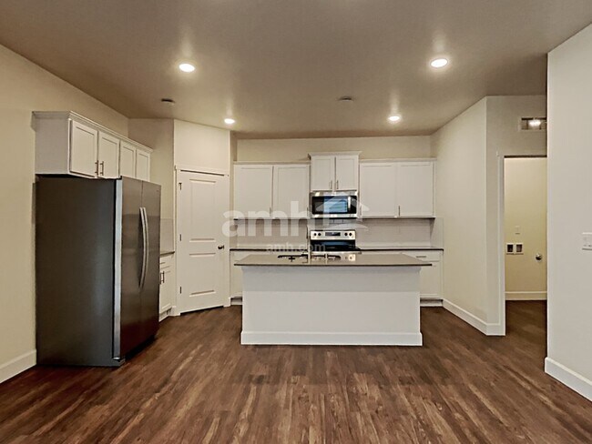 Foto del edificio - 4234 177th St E