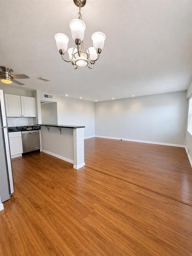 Foto del edificio - 13450 SW 3rd St