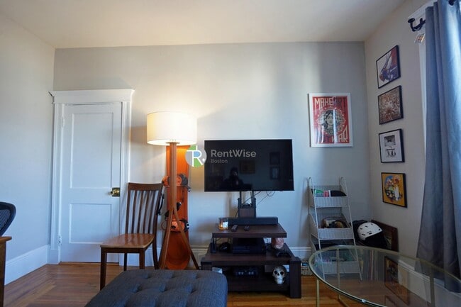 Photo - 56 Gardner St Apartment