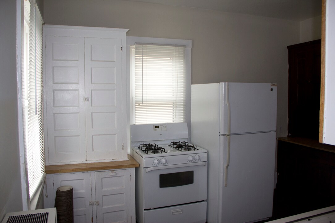Kitchen - 4th On Campus