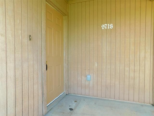 Foto del edificio - 9718 Windy Ridge Rd