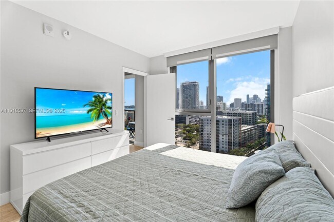 Foto del edificio - 121 NE 34th St