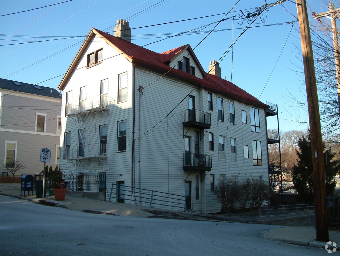 Building Photo - 988-990 Hatch St