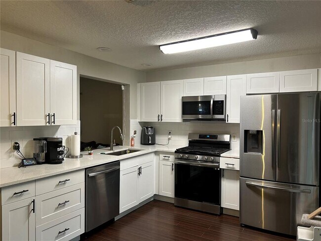 Foto del edificio - 6223 Kiteridge Dr