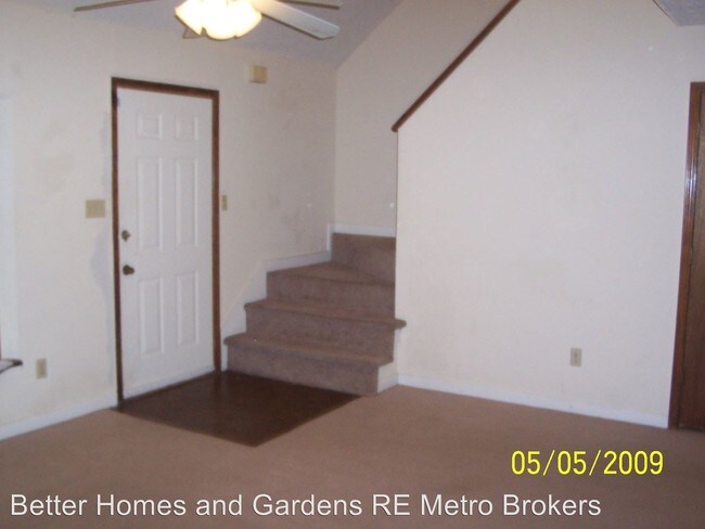 Building Photo - 2158 Wells Dr SE